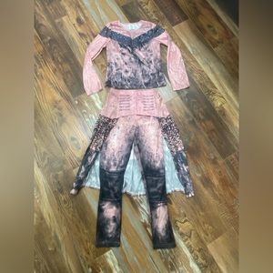 Disney Descendants Queen of Mean Costume- size 9/10
